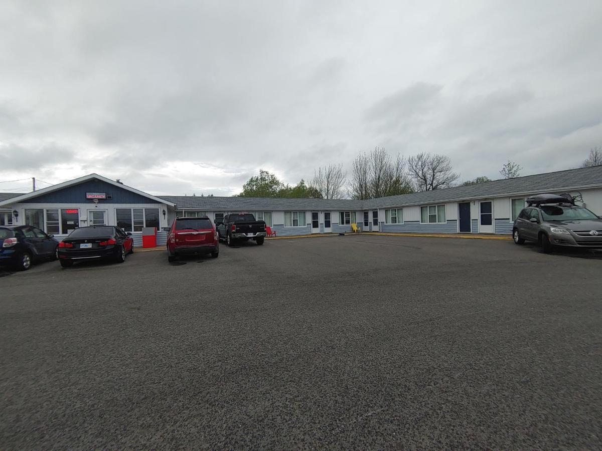Highland Motel Норт Сидни Екстериор снимка